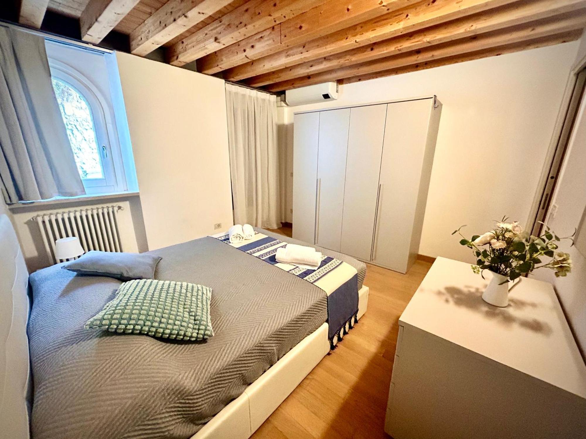 Villa Borgo Borago برنزوني سول جاردا الغرفة الصورة