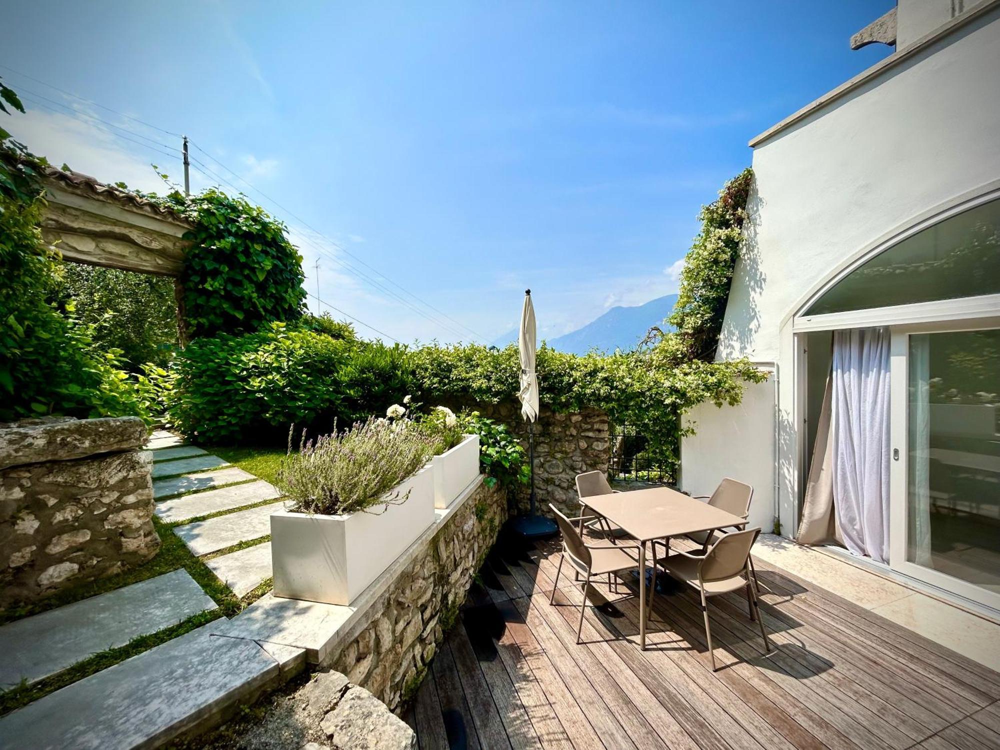 Villa Borgo Borago برنزوني سول جاردا الغرفة الصورة